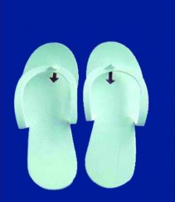 Papuci pentru pedichiura din polietilena de la Sud Sudvrwe SRL