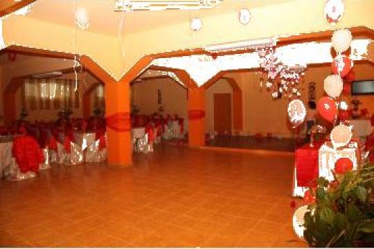 Servicii organizare nunti de la Panne- Vino