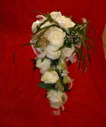 Buchet mireasa trandafiri 622 de la Floraria Stil