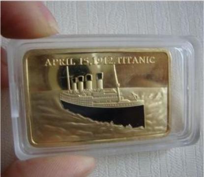Lingou Titanic placat cu aur de 24k