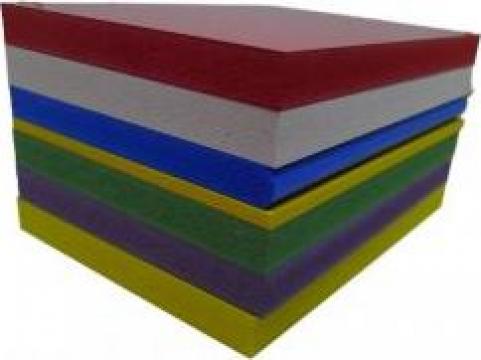 Placi colorate in masa 3050x1300 x 8, 10, 12, 15, 18, 21 mm de la Komplast Trading & Production Srl