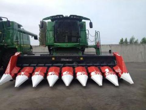 Echipament pentru recoltat porumb si floare pe 8 randuri de la Mecanikka Deutsche Traktoren Ag Romania Srl
