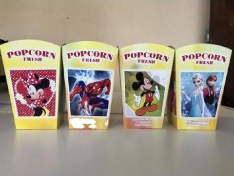 Cutii popcorn mari  cu desen de la Mocanita Food SRL