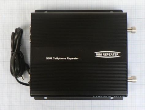Amplificator/repetor de semnal in reteaua GSM, 600 mp