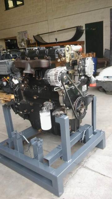 Motor Perkins 1104c-44 RE81372 - nou de la Engine Parts Center Srl