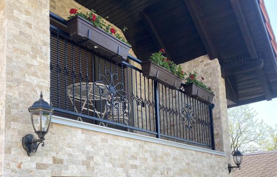 Balustrada balcon fier forjat moderna de la Atelierul De Fier Forjat Badea Cartan Srl