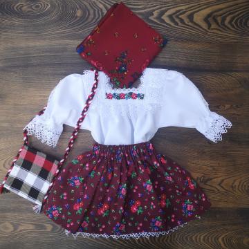 Costum traditional de Maramures pentru fetite