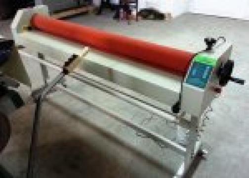Masina de laminat la rece DST 1600 de la Kronstadt Papier Technik S.a.