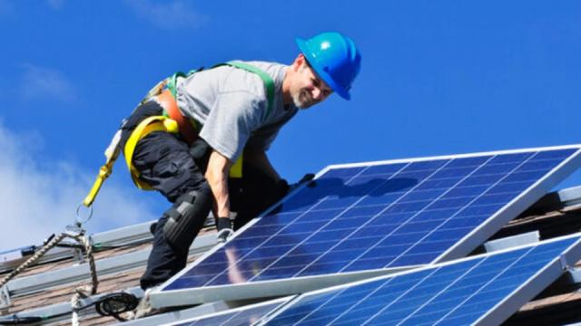 Servicii de instalare sisteme fotovoltaice 15 KWP de la Curentgratis.eu (Ciupercaria Srl)