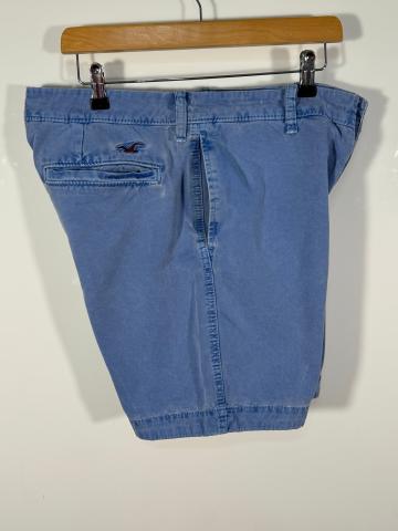 Pantaloni scurti Holister marimea 33 barbat de la In Carouri Srl