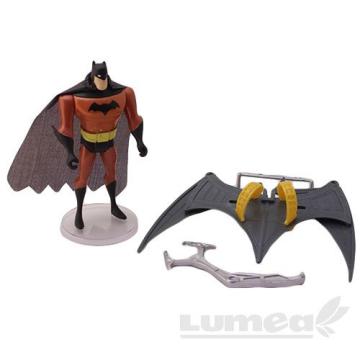 Set figurina Batman si accesorii din plastic - Kardasis de la Lumea Basmelor International Srl