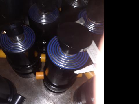 Cilindru hidraulic Iveco Daily de la Euro Kit Hidraulica Srl