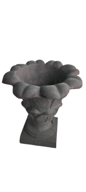 Vaze de flori de la Kurd Yasmin Srl