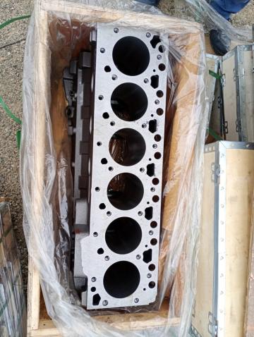 Bloc motor Cummins 6BT de la Kubo Yanm Industrial Srl