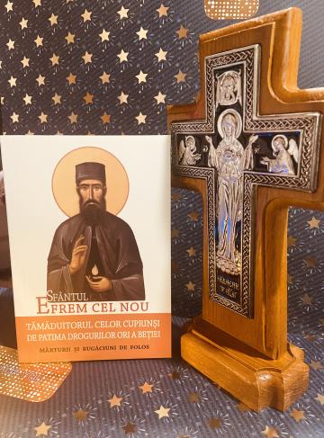 Carte, Sfantul Efrem cel Nou tamaduitorul celor cuprinsi