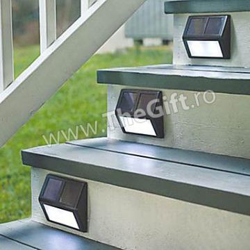 Lampa solara reincarcabila pentru scari, alei, trotuare de la Thegift.ro - Cadouri Online