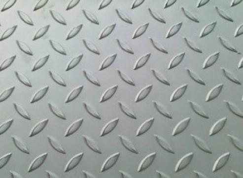 Tabla inox striata 1250x2500/ 4mm de la PDET Atlantic Distribution Srl