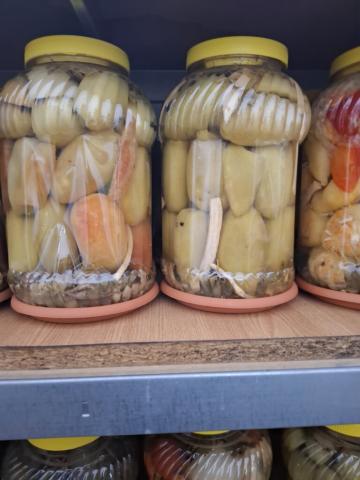 Muraturi in saramura - ardei cu varza