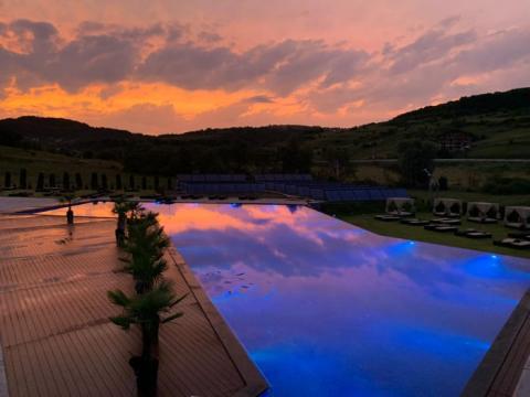Cadou Funpass Oxygen PoolLounge Valcele judetul Cluj de la Barter Frank Srl
