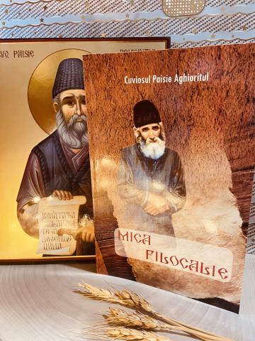 Carte, Mica Filocalie Cuviosul Paisie Aghioritul de la Candela Criscom Srl.