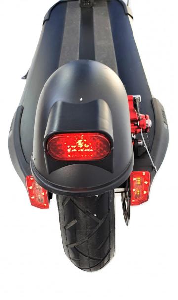 Lampi de semnalizare spate pentru trotineta ST1002 de la Sprinter 2000 S.A.
