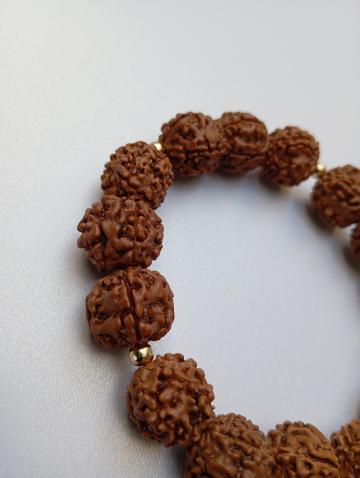 Bratara pentru barbati cu margele Rudraksha de la Crissy Atelier Srl