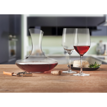 Set pahare Trio cu decantor de la Leonardo de la Wine & Excellence Srl