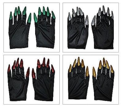 Manusi petrecere Halloween cu unghii argintii de la Hobbyplanet Romania
